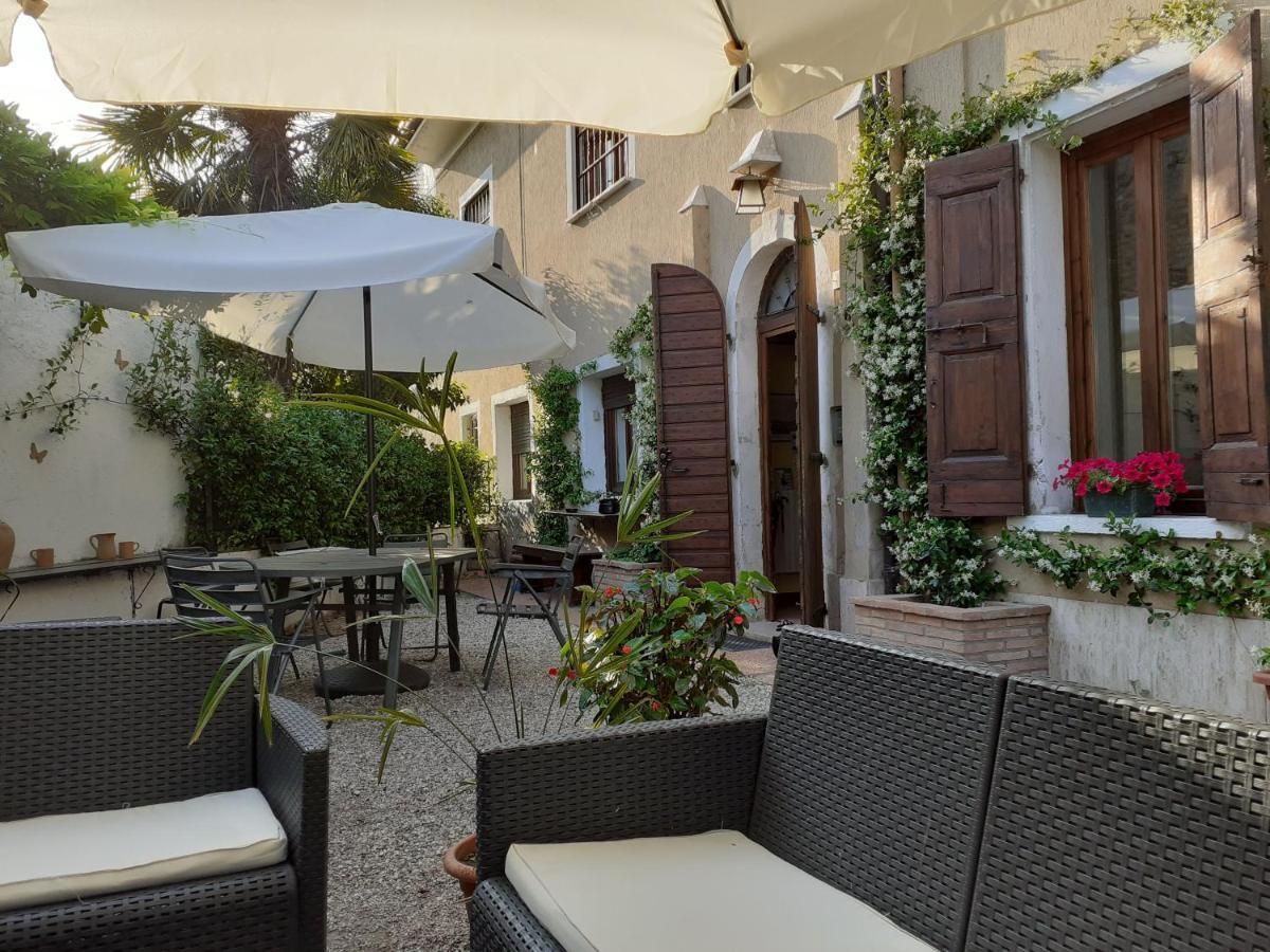 Residenza La Dimora Imperfetta Hotel Salionze Екстериор снимка